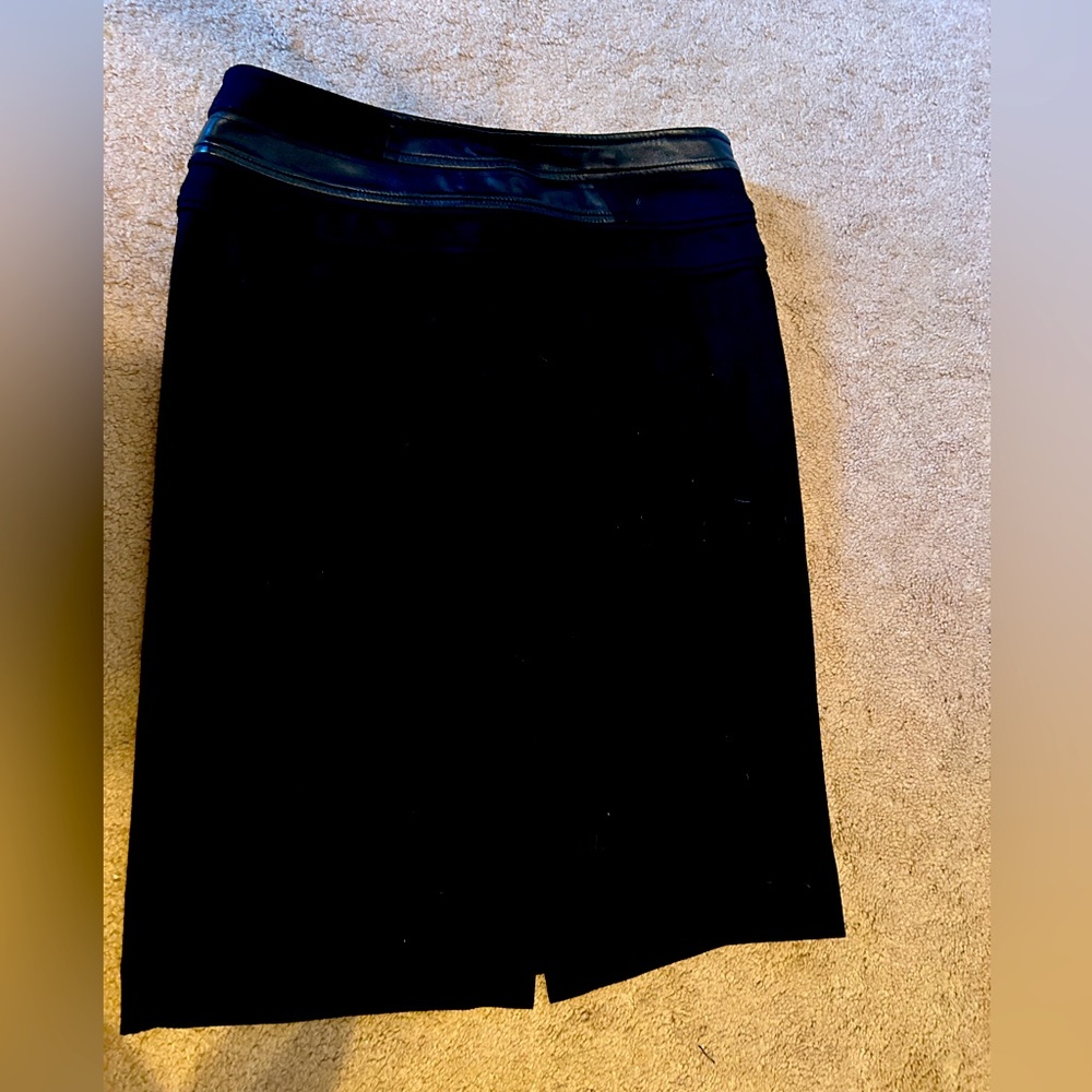 Elegant Black Pencil Skirt